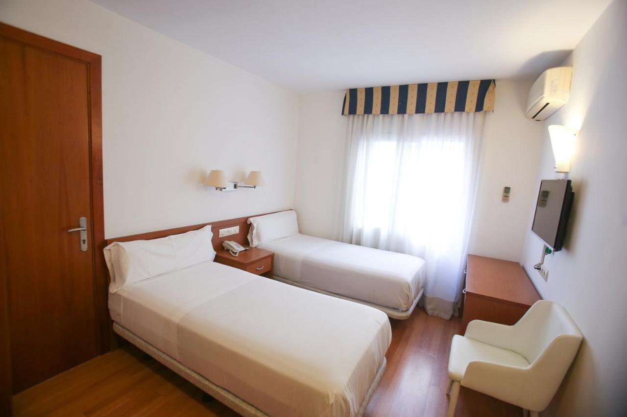 Gatell Hotel Vilanova i la Geltru Luaran gambar